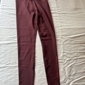 Peloton burgandy Leggings